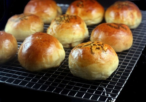 baked pork buns