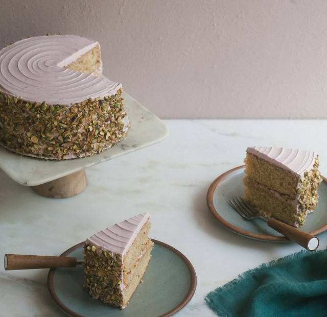 PistachioCakewithPlumFrosting