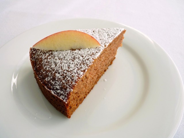 apple sauce spice cake