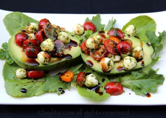 Caprese-stuffed-avocado