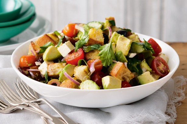 avocado-panzanella-salad-26872_l