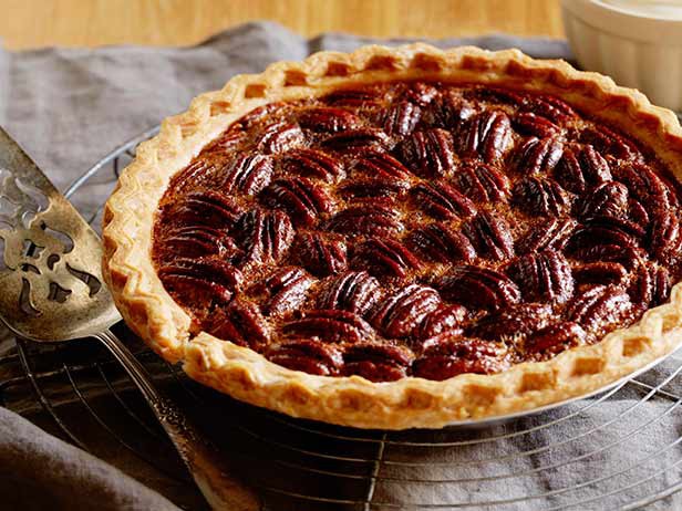 PAULA_DEEN_BOURBON_PECAN_PIE_H2.jpg